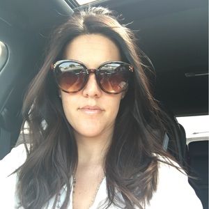 Meet your Posher, Janelle